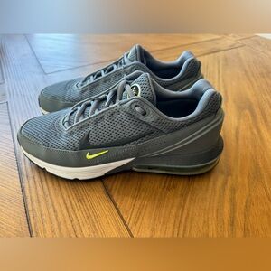 Nike Air Max Pulse Smoke Grey Lime Shoes 10.5